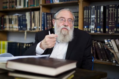 "המתקפה על הרב דרוקמן – פגיעה בכבוד התורה"