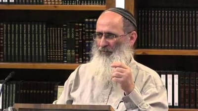 האם הקב"ה שמאלני? במידה מסוימת. צפו