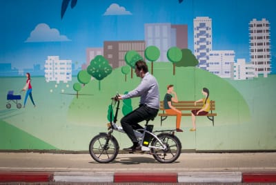 אופניים חשמליים; ברישיון בלבד ומגיל 16