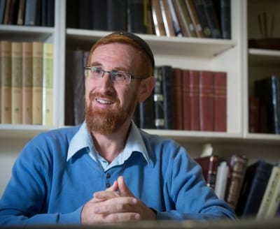 גליק יוצא להגנתו של אורן חזן ויודע מי אשם