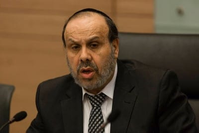 שר הדתות לרב יצחק יוסף: 'מדובר בהליך מביש'