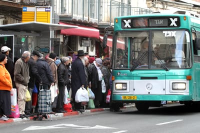 "לא ייתכן שמאות אנשים ייאלצו להידחף כדי להיכנס לאוטובוס"