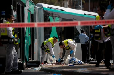 יום דמים: שלושה הרוגים בפיגועים בירושלים