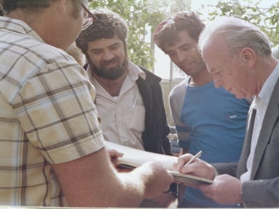 תיעוד נדיר. רבין בגוש קטיף: "הצלחתכם – הצלחת כולנו"