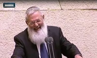 'מנפוליאון עד יעלון': צפו בן דהאן מתפוצץ מצחוק