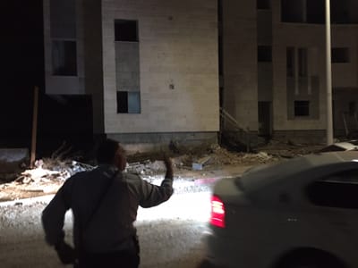 נשק שלוף ומסוק באוויר; צפו במצוד אחר הדוקר