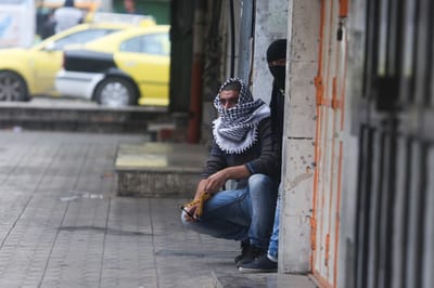 פיגוע דקירה בחברון: שני ישראלים נפצעו