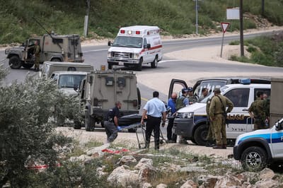 פיגוע דריסה בצומת בית אריה בשומרון; המחבל נמלט