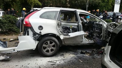 ניסיון חיסול בת"א: 2 פצועים קשה מפיצוץ רכב