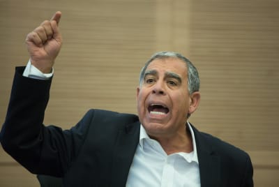 לוי הרעיד את המליאה: "אל תהרסו, תפוצצו"