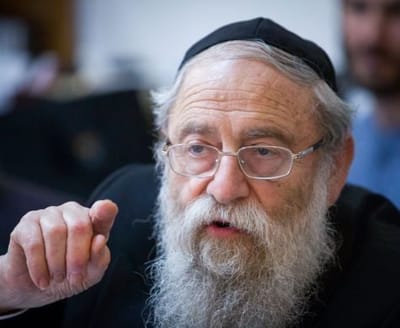 עוזרו של הרב שטרן חושף: כך ניסו להפיל את הרב