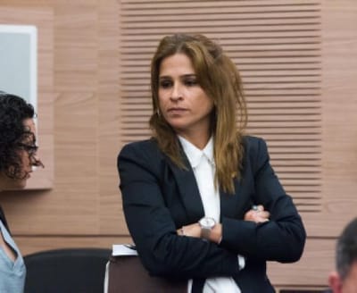 הח"כית הגנה על בוכריס וחטפה מעיתונאי 'הארץ'