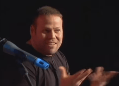 לא צחקו: אדיר מילר צחק על שוטרים וחטף עונש