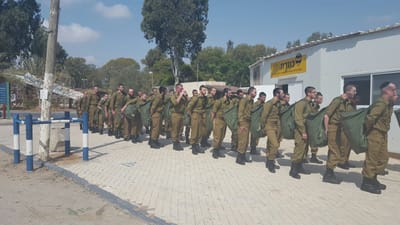 למרות ההסתה: 83 חרדים עלו על מדים