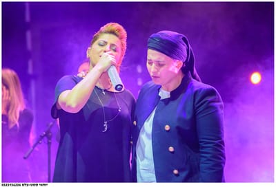 צפו: שרית חדד מקפיצה את מערת המכפלה
