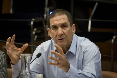 מתקפה נשית: רון טל לא יכול לשמש בשום משרה ציבורית