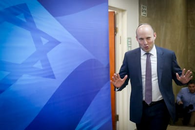 בגלל הסכם עמונה: השב"כ חושש לחיי בנט