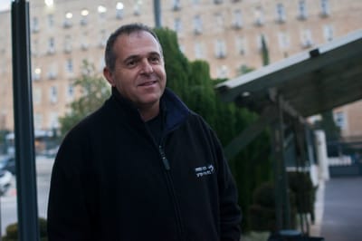אבי נעים: "לא הוזכר שום מלון, מדובר ברכילות זולה"