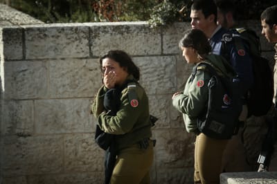 הייתי בארמון הנציב, בבקשה – תפסיקו