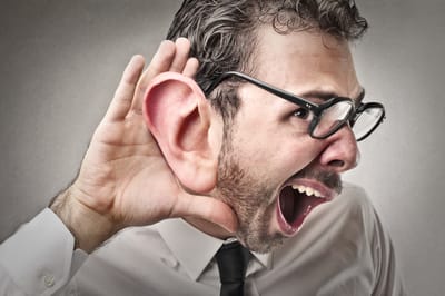 איך תדעו אם מישהו מאזין לשיחות הווטסאפ שלכם?