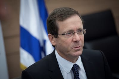"השלב הראשון להתפטרותו מראשות הממשלה"