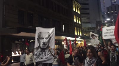 כעת באוסטרליה: אנטישמים מפגינים נגד ביקור נתניהו