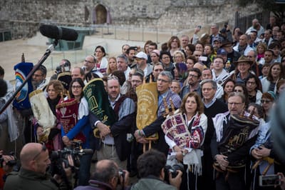 הקונסרבטיבים החליטו: נצרף גויים לקהילה היהודית