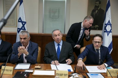 הרצוג וכחלון בוחנים הקמת ממשלה חלופית