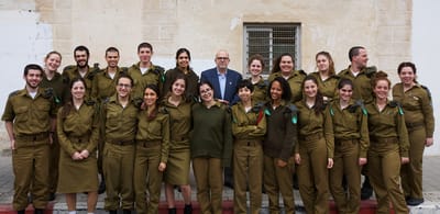 כבוד: 25% מכלל מסיימי הקורס של גל"צ – סרוגים