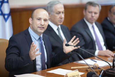 בנט תומך בנתניהו: "אנחנו לא היינו עושים את זה"