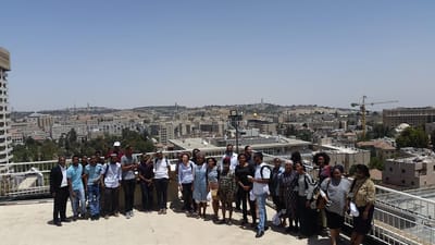 "שמירת זהות בחברה רב תרבותית"