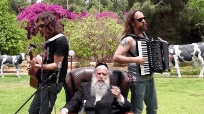 אהבנו: שולי רנד בביצוע משעשע ל'לא תדעי כמה'