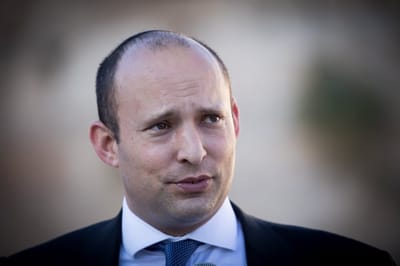 בנט הותקף:'יש עוד שמאלני ששכחת לתת לו פרס?'