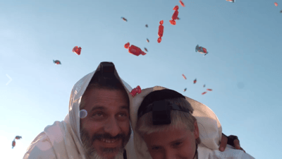 תחת טלית אחת: אביתר בנאי ובנו בקליפ חדש ומרגש