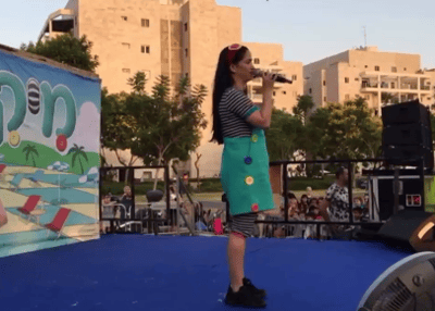 צפו: כוכבת הילדים קיבלה בשורה קשה ועלתה להופיע