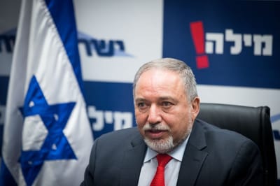 ליברמן נחוש: לא נתקזז ונצביע נגד חוק המרכולים
