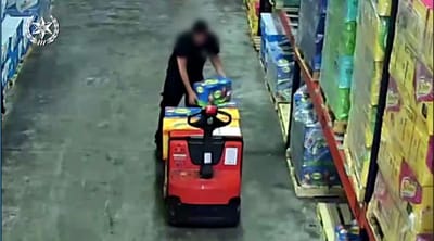 נחשפה: רשת להברחת פלאפונים לאסירים בטחוניים