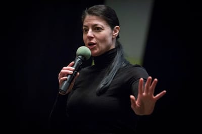 "הרבנים שכחו שמי שבונה סוכה היא שלומית"