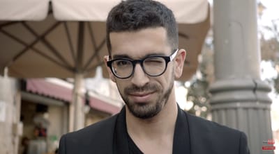 צפו: חנן בן ארי מגיע לקולנוע הישראלי
