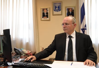הממשלה אישרה את מינויו של הסרוג לראש המל"ל