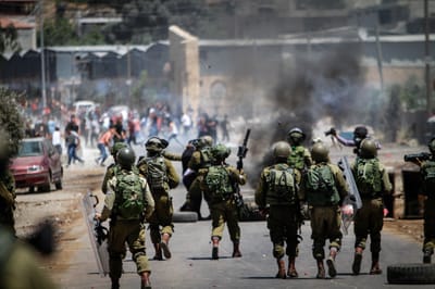 דרמה לילית: ישראלים נכנסו לשכם ומכוניתם נשרפה