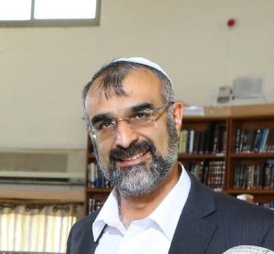 שלא יבלבלו אתכם: הרב אליהו והרב אבינר צודקים