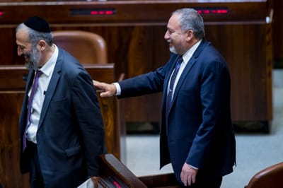 ליברמן: "הרב אבינר זה לא שוליים, הוא מרכז"