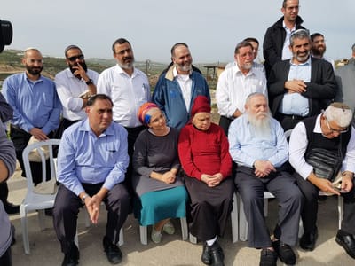 הרב דרוקמן ברך מציב גבול אלמנה בחוות גלעד. צפו