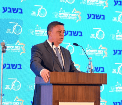 "הרבנים החרד"לים מפלגים, קיצוניים מסיתים ומדירים"