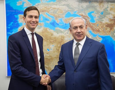 מכה לישראל: חתנו היהודי של טראמפ איבד את הסיווג