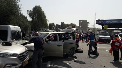 פיגוע דריסה ליד תחנת הרכבת בעכו; המחבל נורה