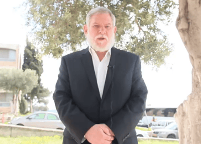 הרב אבי גיסר נגד גירוש מסתננים: "אתגר מוסרי"