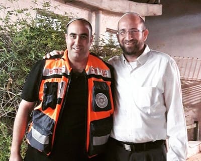 הנהג שאיבד את ההכרה עם החובש שהציל את חייו