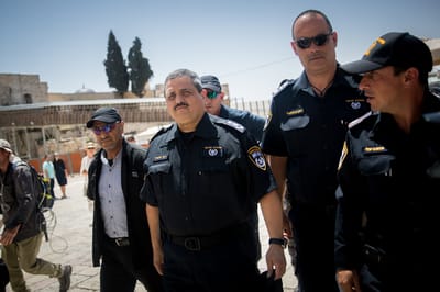 אלשיך יוצא להגנת השוטר: "ההפגנה הייתה אלימה"